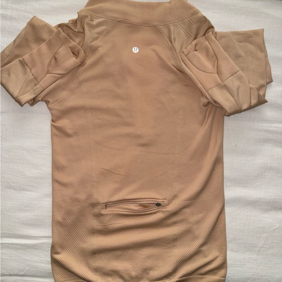 LULULEMON HALF ZIP SIZE 4 LIKE NEW - Picture 2 of 3